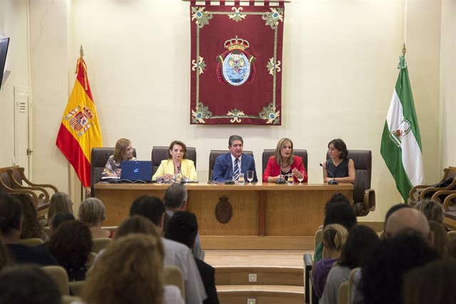 El Colegio de Abogados de Sevilla celebra una Jornada sobre la trata de seres humanos